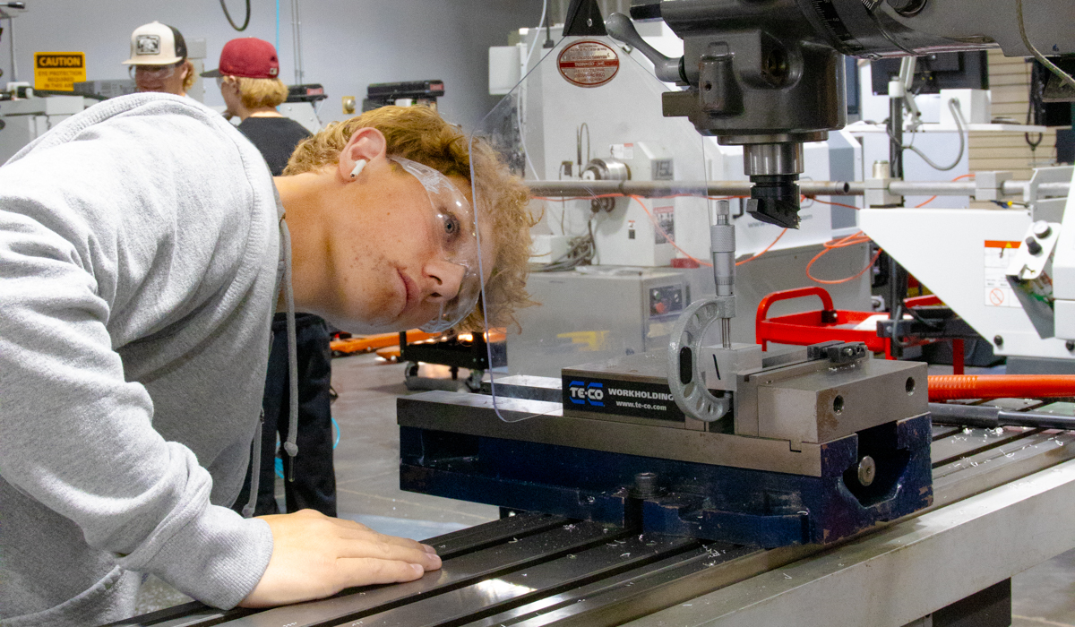 AAS in Manufacturing Machining Technology